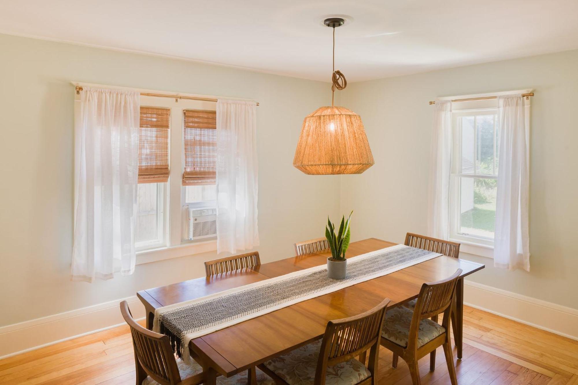 Queen City Bungalow & Cottages برلينغتون المظهر الخارجي الصورة