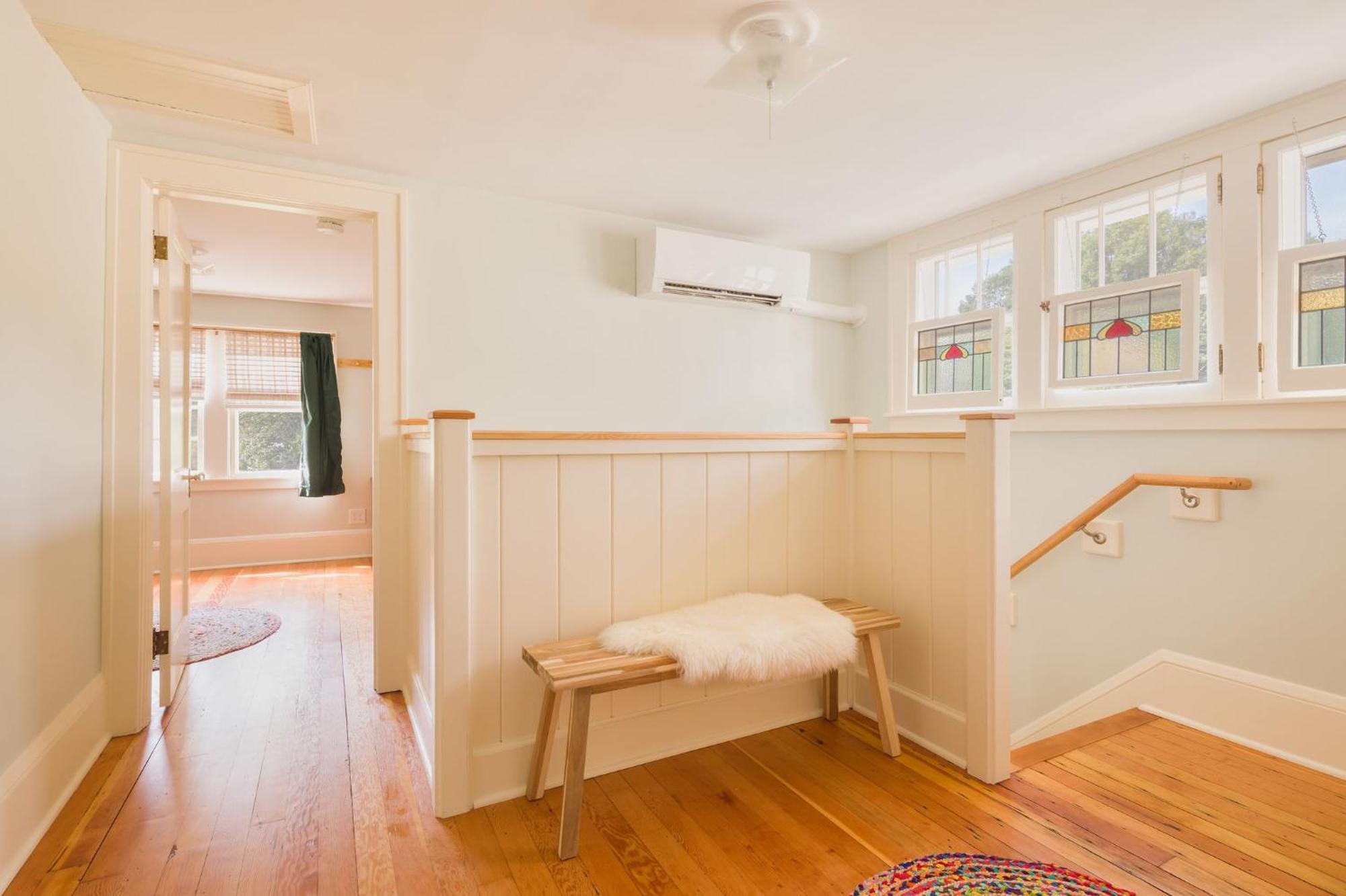 Queen City Bungalow & Cottages برلينغتون المظهر الخارجي الصورة