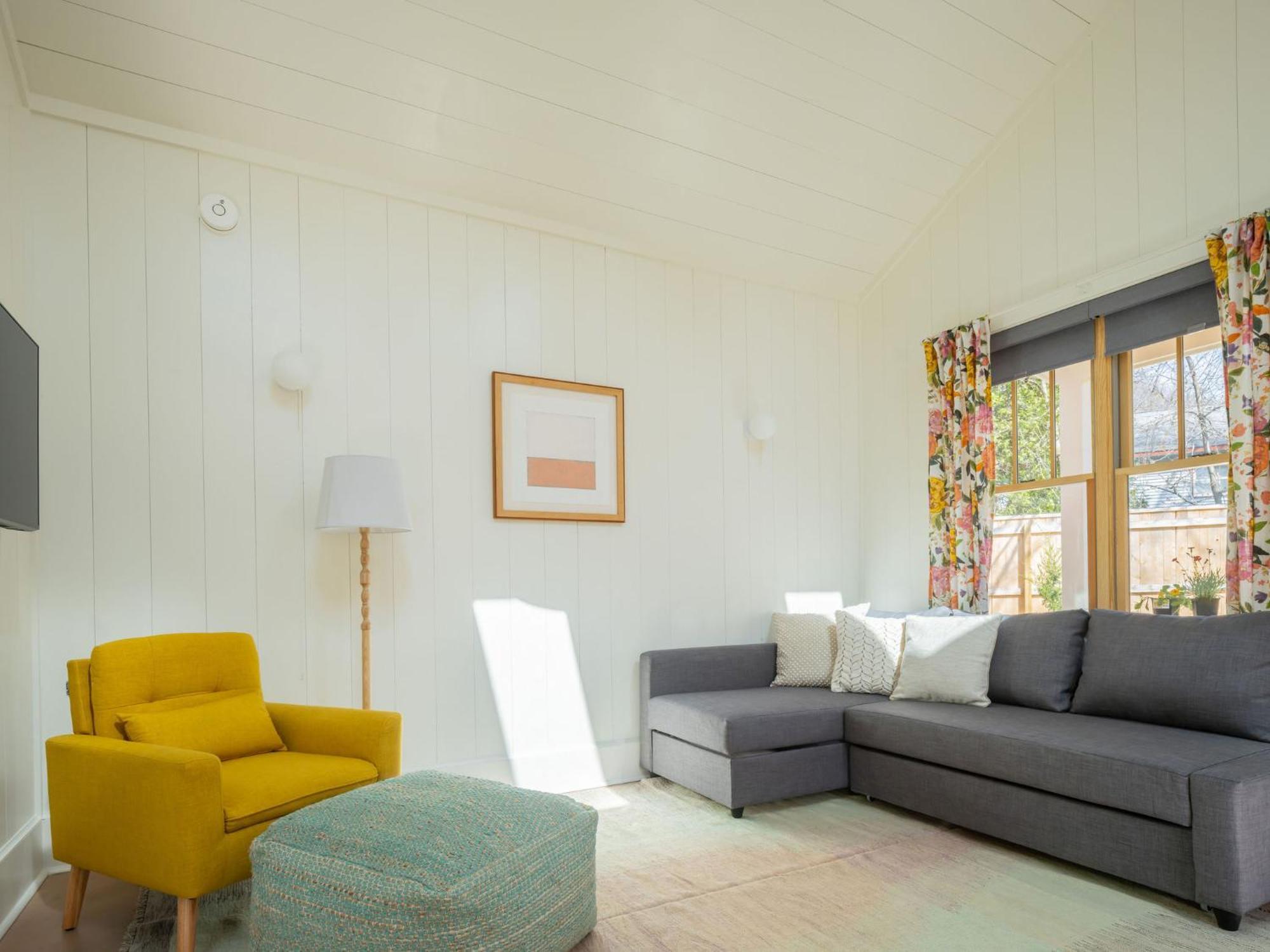 Queen City Bungalow & Cottages برلينغتون المظهر الخارجي الصورة