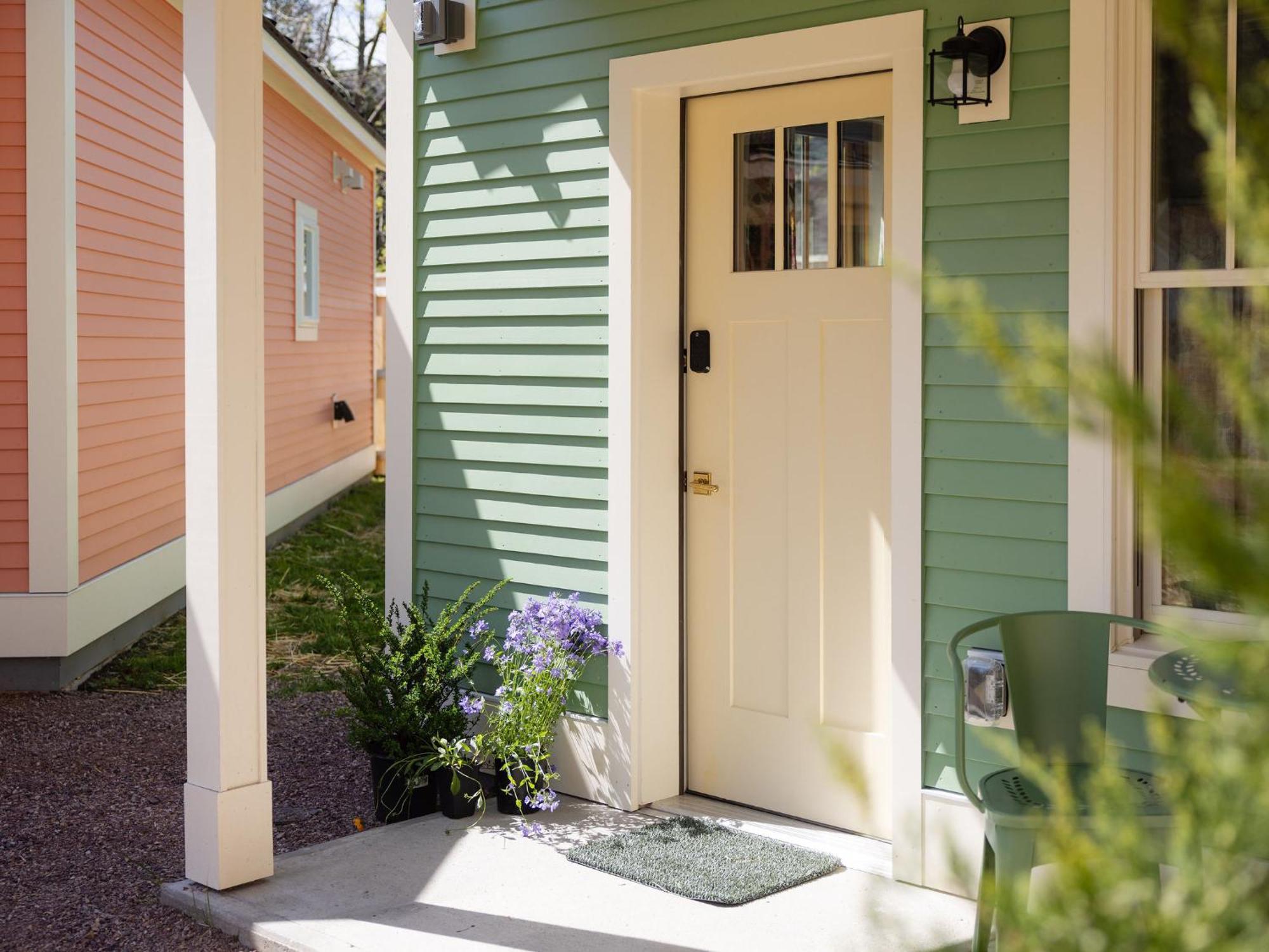 Queen City Bungalow & Cottages برلينغتون المظهر الخارجي الصورة