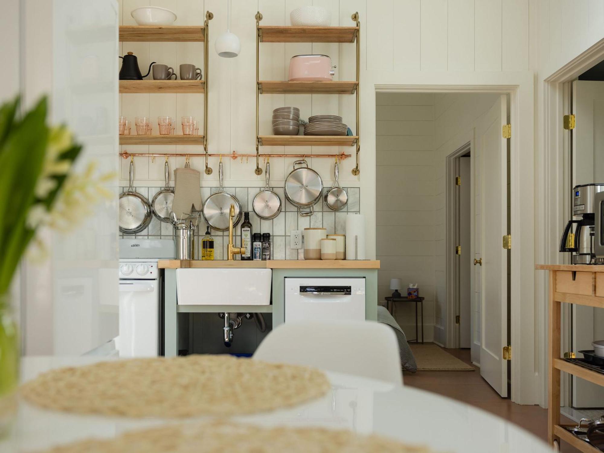 Queen City Bungalow & Cottages برلينغتون المظهر الخارجي الصورة
